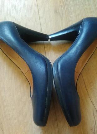 Оригінал! якісні шкіряні туфлі від 5th avenue/базові туфлі темно - синього кольору/жіночі туфлі4 фото