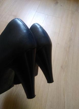 Оригінал! якісні шкіряні туфлі від 5th avenue/базові туфлі темно - синього кольору/жіночі туфлі6 фото