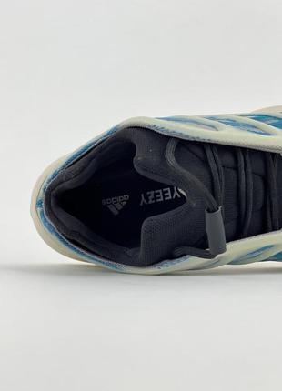 Чоловічі кросівки adidas yeezy boost 700 v3 kyanite6 фото