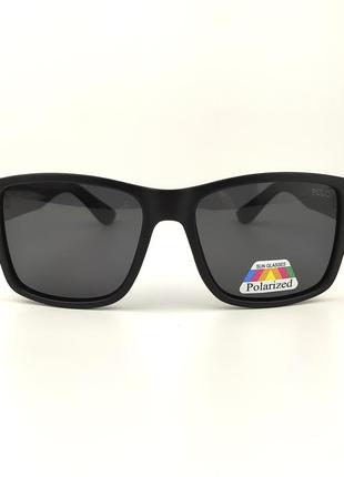 Солнцезащитные очки квадратной формы «polo» c черной матовой роговой оправой и черной линзой5 фото