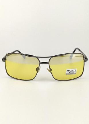Солнцезащитные очки квадратной формы «sea» с черной металической оправой и желтой линзой3 фото
