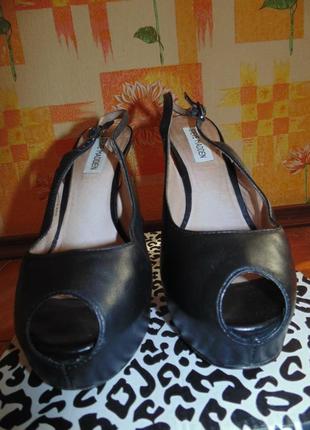 Черные кожаные босоножки steve madden alludde 8,5р. 38,5-39, 25см2 фото