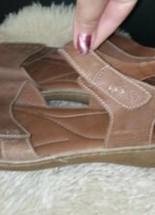 Josef seibel босоніжки шкіряні 44 р за ст 28 см. ширина 9 см