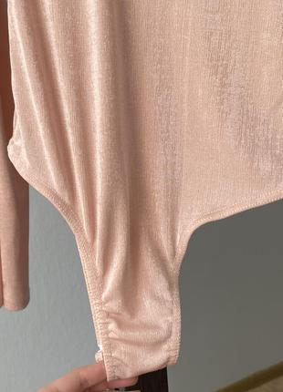 Боди на одне плече prettylittlething xs-s