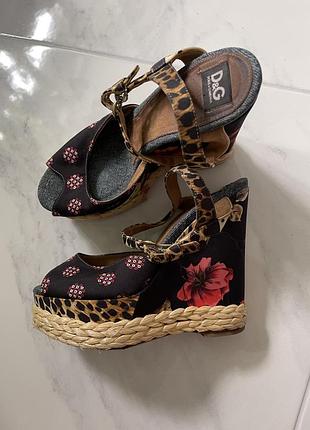 Босоножки dolce&gabbana, 36 оригинал