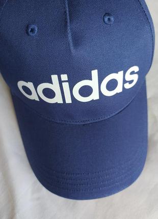 Новая мужская стильная кепка адидас adidas daily cap оригинал3 фото