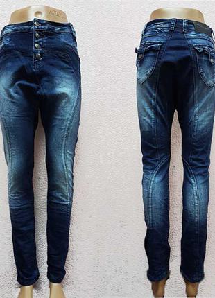Суперцена. высокие джинсы узкачи, пуговицы. новые, р-ры 25-301 фото