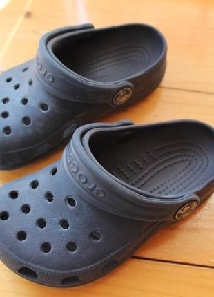 Унисекс босоножки сандалии сабо летняя обувь crocs c8/9 (25-26)1 фото