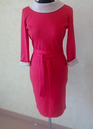 Красиве пллатье-футляр