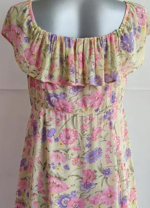 Платье-сарафан topshop с принтом красивых цветов6 фото
