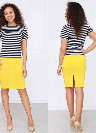 Стильний костюм-двійка в морському стилі