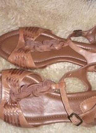 Босоніжки Clarks
