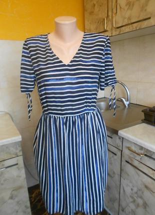 Платье сине-белое