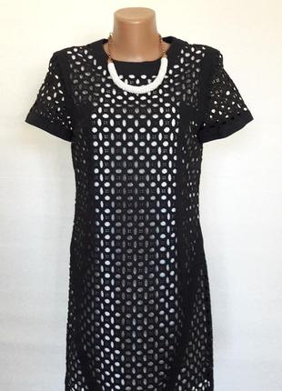 "next " красивое черное платье из кружевной ткани.