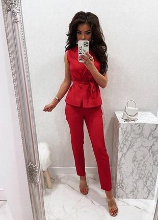 Новый женский стильный яркий красный костюм жилетка7 фото