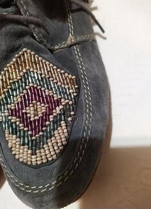 Замша!очень красивые ботинки замша вышивка бисером