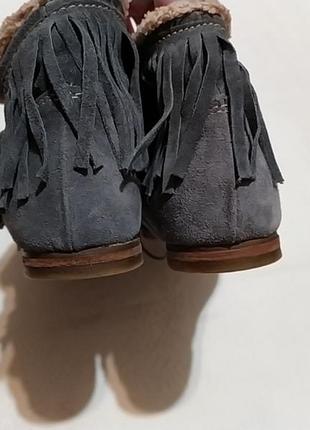 Замша!очень красивые ботинки замша вышивка бисером6 фото