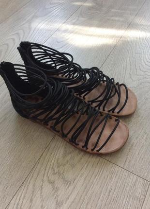 Сандалии cos р.37-37.5