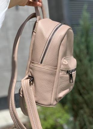 Кожаный женский бежевый рюкзак. италия2 фото