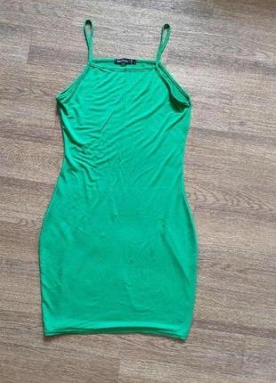 Зеленое трикотажное! платье по фигуре на тонких бретелях boohoo2 фото