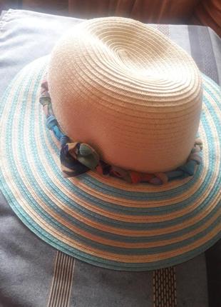 Очень красивая пляжная шляпа