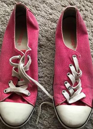 Кеди, напівкеди