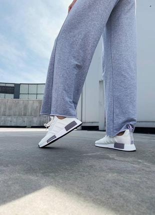 Женские стильные кроссовки adidas nmd white violet9 фото