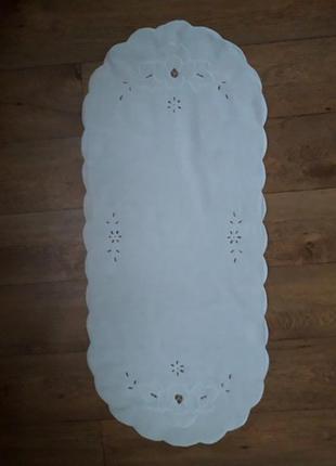 Серветка овальна вишивка рішельє