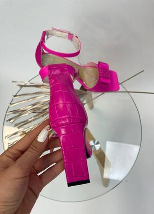 Ексклюзивні босоніжки фуксія натуральна італійська шкіра і замша люкс крокуль