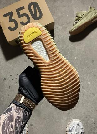 Кросівки жіночі adidas yeezy boost 350 sulfur8 фото