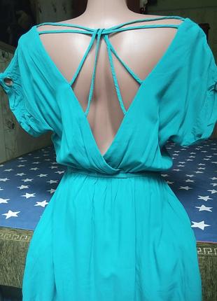 Платье с открытой спиной