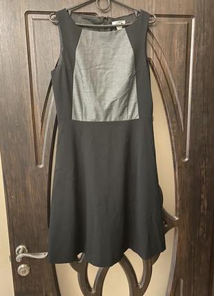 Шикарное, платье, офисное, черно серого цвета, от бренда: h&m 👌