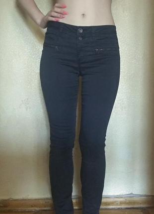 Темно-сині жіночі джинси в ідеальному стані3 фото