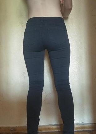 Темно-сині жіночі джинси в ідеальному стані1 фото