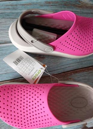 Клоги унисекс crocs literide clog electric pink white


j5 37-383 фото