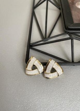 Красиві сережки трикутнички🌸