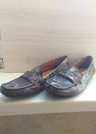 Туфлі деох розмір 40