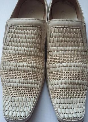Светлые мужские туфли 40