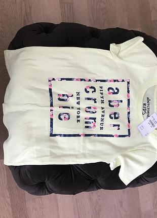 Новая футболка  abercrombie & fitch 5-6 лет