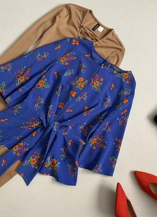 Красивейшая цветочная блуза с завязками primark
размер л