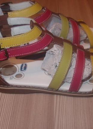 Босоножки chicco 33 размеры 3