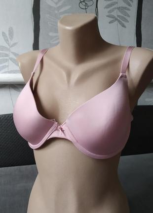 Бюстгальтер f&f
размер 34 dd (75 dd)