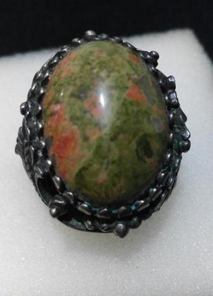 Антикварное мильхиоровое кольцо с зеленой яшмой4 фото
