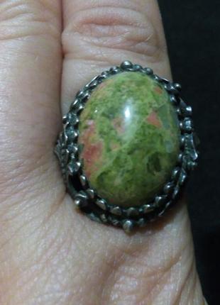 Антикварное мильхиоровое кольцо с зеленой яшмой3 фото