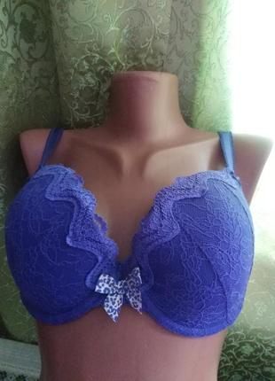 Бюстгальтер