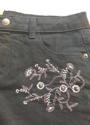 Шорты джинсовые kiabi с вышивкой черные 10-14 лет5 фото