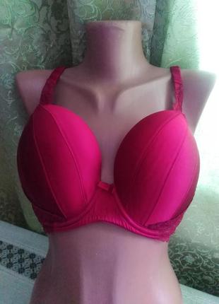 Бюстгальтер