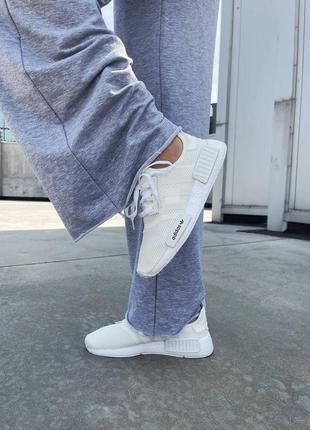 Кроссовки adidas nmd r1 triple white