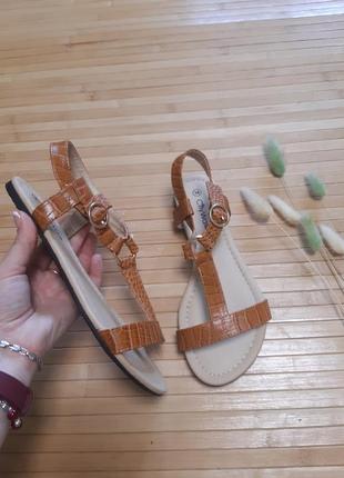 Босоніжки city walk