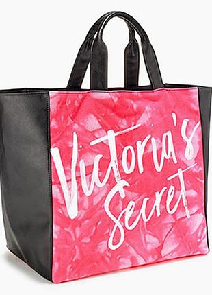 Очень красивая вместительная сумка victoria’s secret.оригинал1 фото